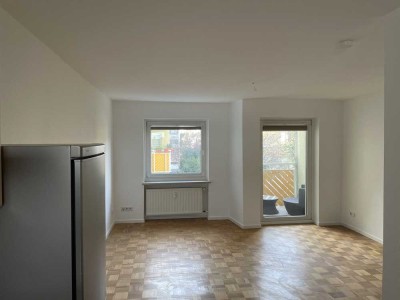 1-Zimmer-Appartement mit Einbauküche und Balkon in zentraler Lage