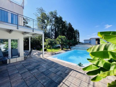 Maisonette Wohnung mit Pool und Seeblick
