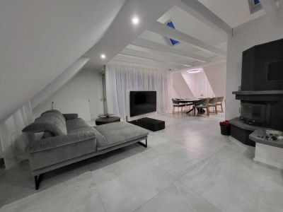 Luxuriöses Domizil mitten in Pleidelsheim!