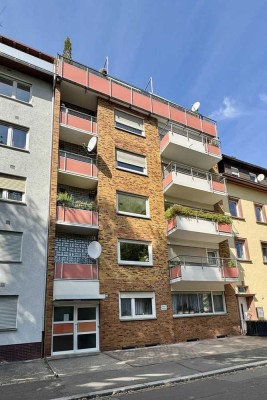 KL-Nähe Zentrum: Top-gepflegte Eigentumswohnung m. 3 Zimmern, Küche, Bad, Balkon u. Dachterrasse