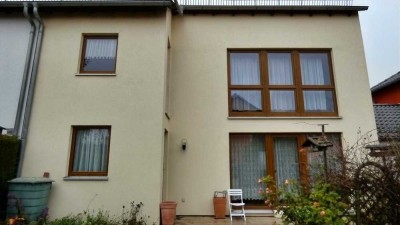 Sechs Zimmer, Küche, Bad