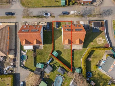 Zuhause angekommen - Charmante DHH mit Gartenidyll