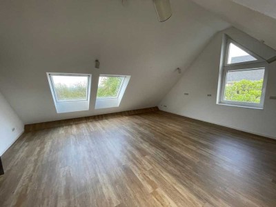 Sehr schöne, helle und zentrumsnahe 2-Zimmer-Dachgeschosswohnung