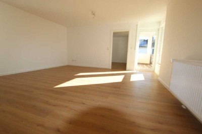 Helle 2-Zimmer-Wohnung mit Balkon in Mörfelden-Walldorf