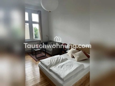 Tauschwohnung: 2 schön helle Altbau Wohnungen die nebeneinander liegen