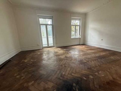 Großer 2-Zi.-Altbau mit histor. Holzboden, Stuck und hohen Decken - gesuchte Bestlage von Bessungen