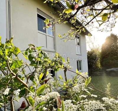Attraktives Zweifamilienhaus in begehrter Wohnlage von Weinheim
