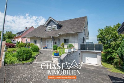 Kleinod mit Panorama-Weitsicht – Exklusives Ein-/Zweifamilienhaus mit Einliegerwohnung in Hehlen!