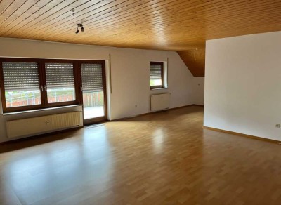 Helle 3-Zimmer Dachgeschosswohnung in Sulzbach an der Murr