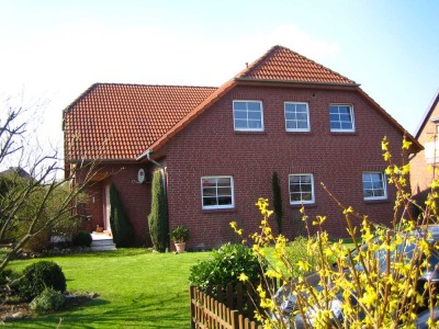 Schön geschnittene 3-Zimmer-Erdgeschosswohnung mit Garten und Terrasse in Isenbüttel