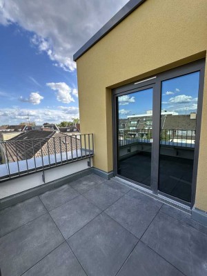 Lindenthal - Terrassenwohnung mit Domblick - WG geeignet!!!!