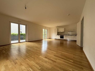 Top 3 - Zimmer Terrassenwohnung • Einbauküche • Parkett