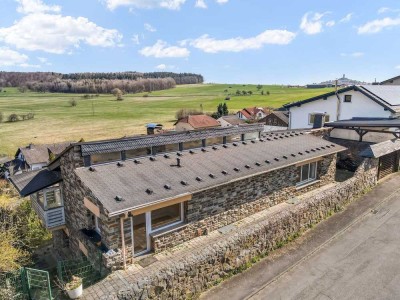 TOP Lage -  Freistehendes Einfamilienhaus mit Weitblick in bester Hanglage von Rodheim-Bieber