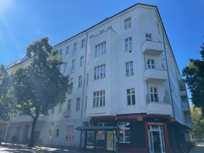 Komplett sanierte 2 Zimmer-Wohnung Untervermietung