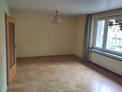 Freundliche, modernisierte 2,5-Raum-Wohnung mit gehobener Innenausstattung und Terrasse in Bochum