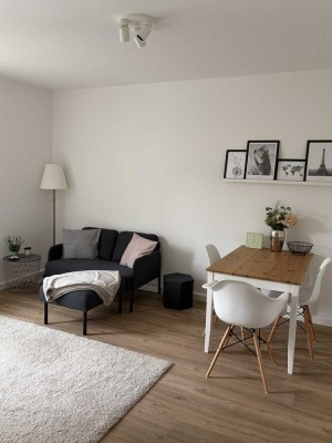 Gut geschnittene 3‑Zimmer-Wohnung in Düsseldorf-Pempelfort - voll möbliert