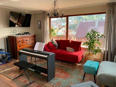 4,5-Zimmer Wohnung mit Schlossblick, großem Balkon & 2 Stellplätze in Auenwald