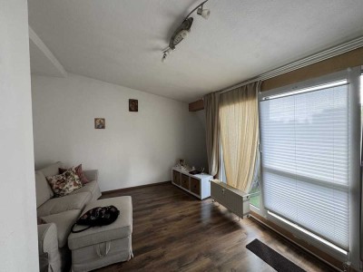 Schöne, ruhige zentrale Dachgeschosswohnung in Mettmann nahe Einkaufsmöglichkeiten und Park