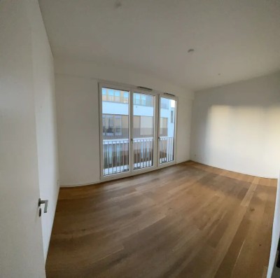 98 m2, moderne Wohnung zur Teilung nur mit einem jungen Berufstätigen