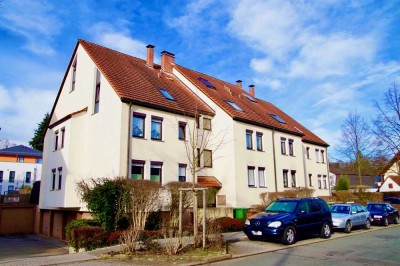 Schöne 3-Zimmerwohnung mit Balkon und Garage