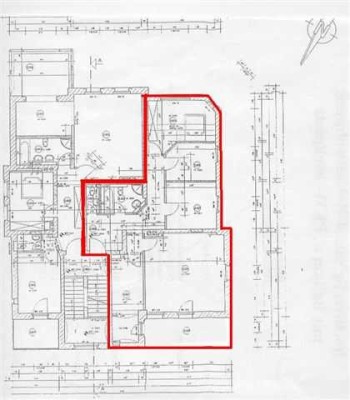 Attraktive und vollst. renovierte 4-Zimmer-Hochparterre-Wohnung mit geh. Innenausstattung