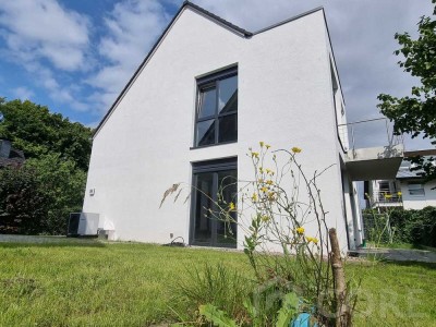 Neubau! Moderne 2 Wohneinheiten in ruhiger Lage – klimaneutral & energieeffizient