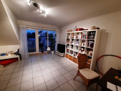 455 € - 60 m² - 2.5 Zi.