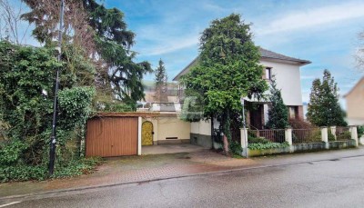 Freistehendes Einfamilienhaus in Toplage  im idyllischen Edingen-Neckarhausen!