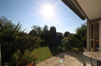 Sonniges Gartenparadies-2-Zimmer-Erdgeschosswohnung mit Terrasse Nähe Bahnhof