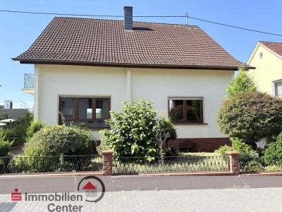 Einfamilienhaus in Toplage von Losheim am See!