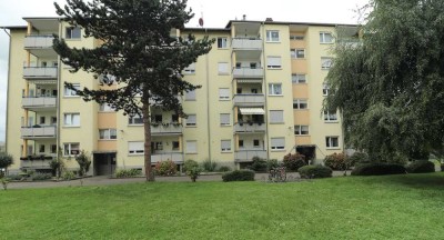 Großzügige 3,5-Zimmer Wohnung im Hochparterre mit Balkon u. Stellpl. in TOP Lage von Lörrach