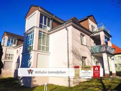 Bezugsfrei ab Sommer: Dachgeschosswohnung mit Wintergarten, Klimaanlage, Rollläden und Garage
