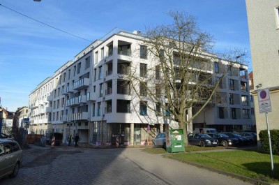 Exklusive, hochwertige Stadtwohnung mit großem Balkon, Einbauküche und TG Stellplatz