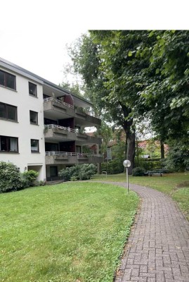 Gut geschnittene 2 Zi.-Whg. mit großzügigem Balkon