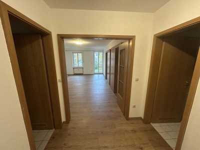 Gepflegte 2-Zimmer-Wohnung mit Balkon in Rosenheim-Happing