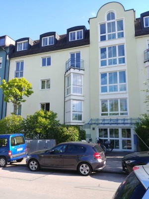 Helle 3-Zimmer-Wohnung nahe Laimer Platz