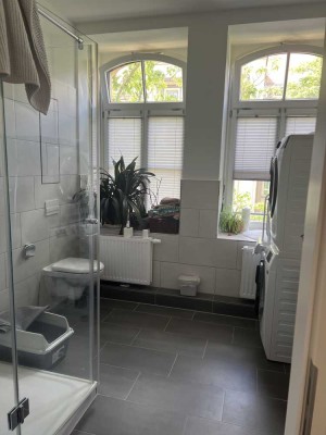 Lichtdurchflutete 5-Raum-Wohnung mit gehobener Innenausstattung mit Balkon und EBK in Leipzig