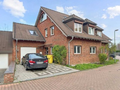 Familienfreundlich in Neuss-Furth: Traumhafte Doppelhaushälfte mit unverbaubarem Blick ins Grüne