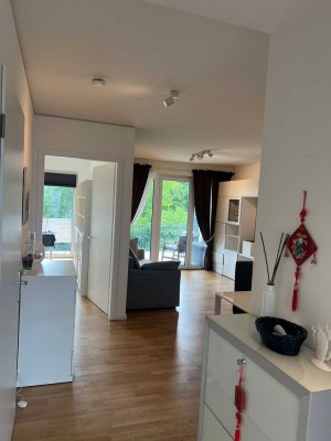 Moderne 2-Zimmer-Wohnung mit Tiefgaragenstellplatz in Karben – Baujahr 2020
