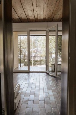 Vielfältige Wohnung mit Lift und Garten