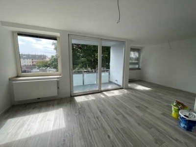 Tolle, großzügige 3-Raum Wohnung*Top renoviert/saniert*Toller Grundriss*2 Balkone! Flottenstraße