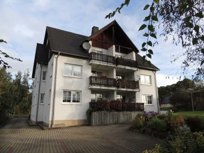 3-Raum-Wohnung mit EBK und Balkon zu vermieten!