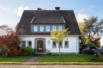 Modernisiertes 7-Raum-Einfamilienhaus mit geh. Innenausstattung, EBK und grossem Garten