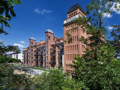 //Willkommen in der "Karl Krause Fabrik" - Familienwohnung mit Balkon und moderner Ausstattung//