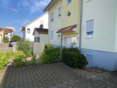 Wohn(t)raum in Forst: 2-Zimmer-Wohnung mit viel extra Platz im Keller