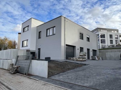 Freundliche 5-Zimmer-Doppelhaushälft