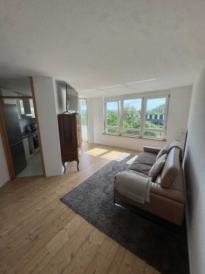 Provisionsfreie schöne, helle, ruhige, zentrumsnahe 2-Zimmer-Wohnung mit kleiner Logia in Plochingen