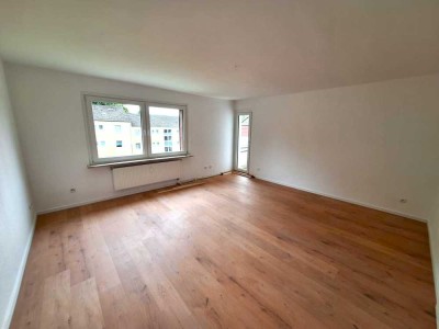 3 Zimmer Wohnung mit Balkon, frisch renoviert