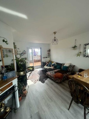 Befristet: Dezember - Mai - 2 Zimmer Loft Wohnung mit 2 Dachterrassen
