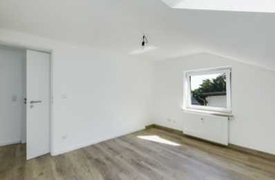 Exklusive 3-Zimmer-Dachgeschosswohnung in Landshut